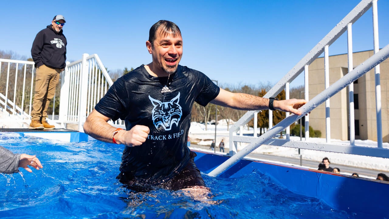 Students come out of dunk tank in the freezing cold