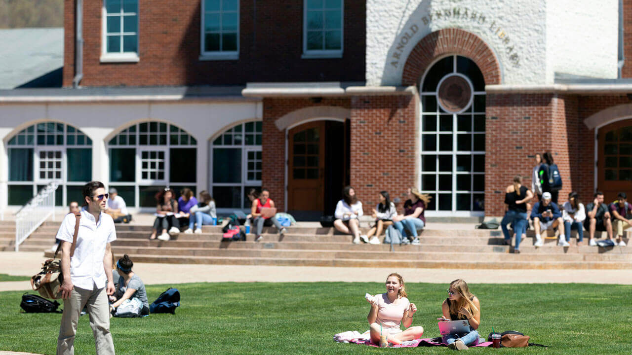 Students infront of library on wellness wednesday